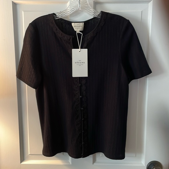 Sezane Tops - Fancy knit, top T-shirt, feminine classic French Sezane lace details NWT M 🎀